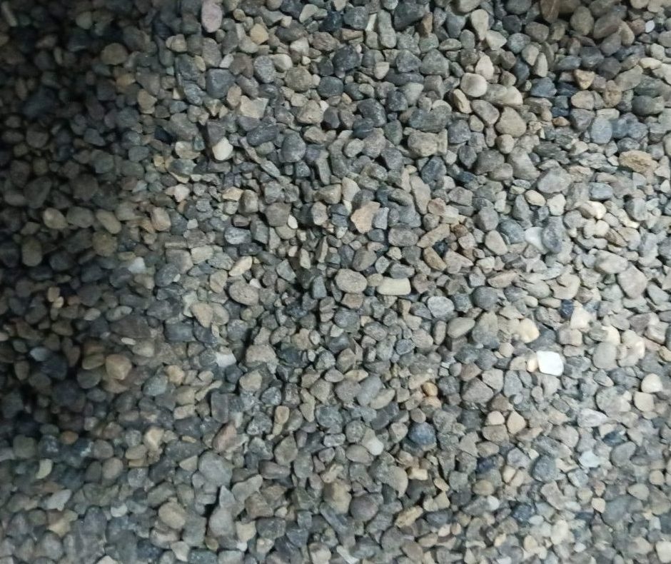 grunt-akvariumnyj-galka-dribna